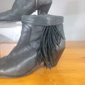 SAM EDELMAN $94 Black Louie Grey Leather Fringed Western Ankle Boot's Sz 10
